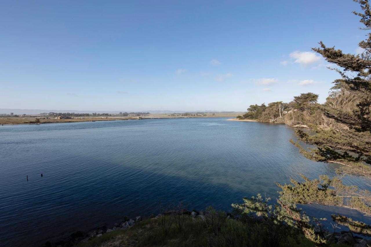 Inn At Moss Landing Point Exterior foto